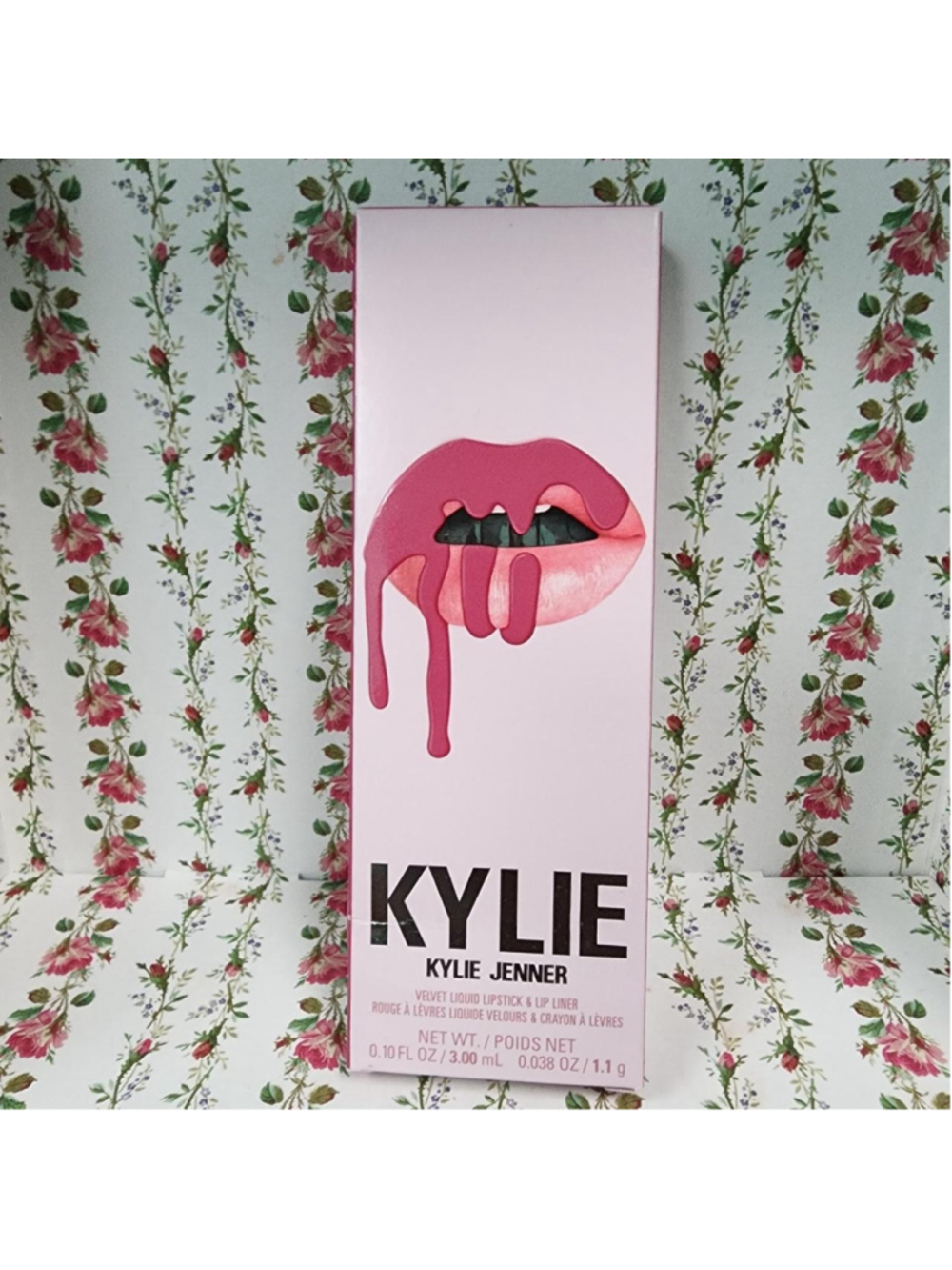 Kylie Posie K Velvet Liquid Lipstick & Lip Liner in shade 100 Posie K Velvet
#ky